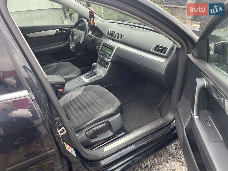 Универсал Volkswagen Passat 2011 в Луцке фото 5 Универсал Volkswagen Passat 2011 в Луцке