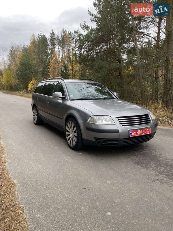 Универсал Volkswagen Passat 2003 в Киеве