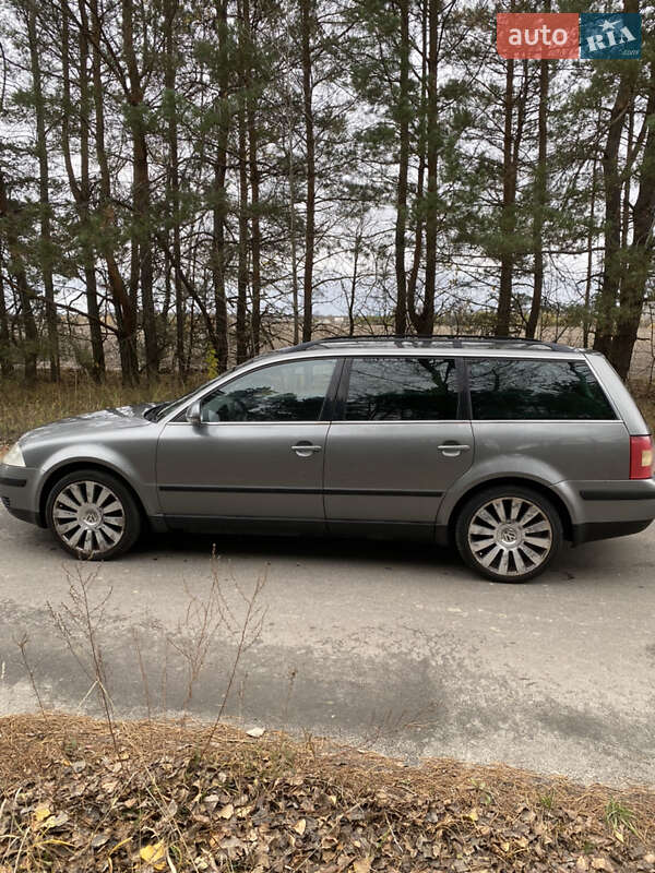 Универсал Volkswagen Passat 2003 в Киеве