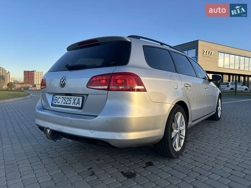 Универсал Volkswagen Passat 2012 в Львове