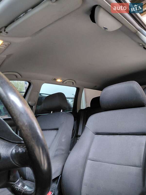 Универсал Volkswagen Passat 2001 в Черновцах