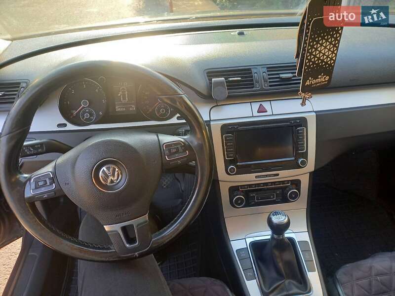 Volkswagen Passat 2010 Volkswagen Passat 2010
