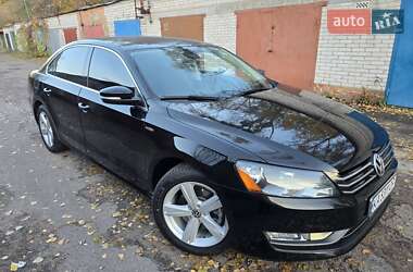 Седан Volkswagen Passat 2013 в Києві