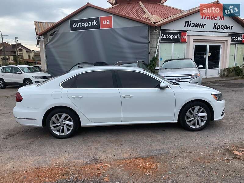 Седан Volkswagen Passat 2018 в Виннице
