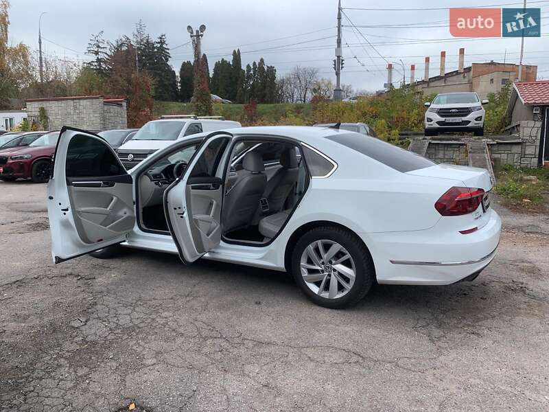 Седан Volkswagen Passat 2018 в Виннице