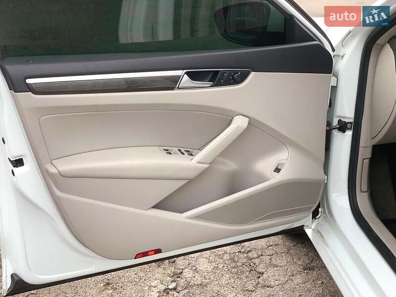 Седан Volkswagen Passat 2018 в Виннице