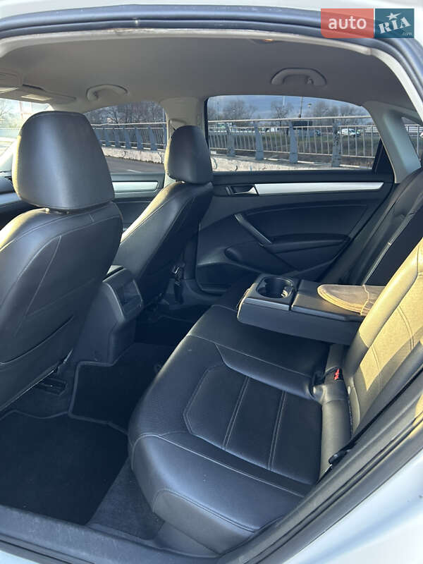 Седан Volkswagen Passat 2011 в Киеве фото 10 Седан Volkswagen Passat 2011 в Киеве