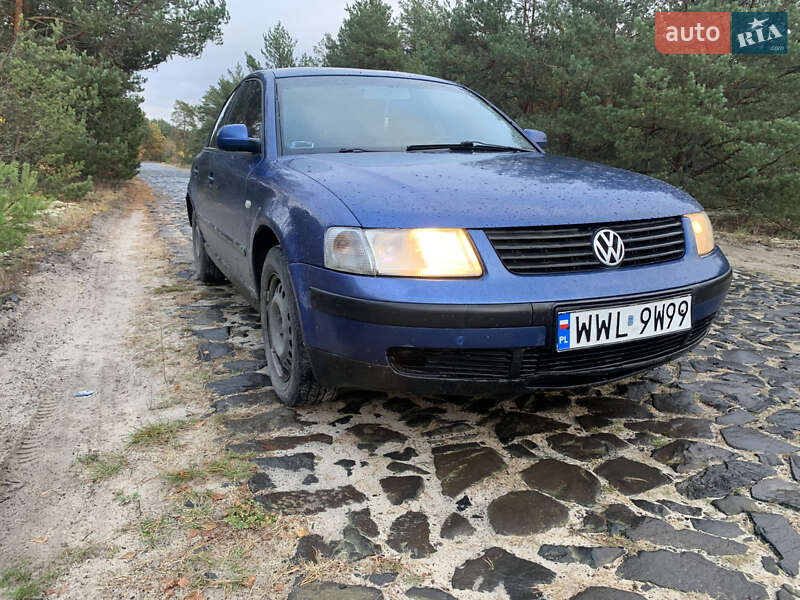 Седан Volkswagen Passat 1998 в Заречном