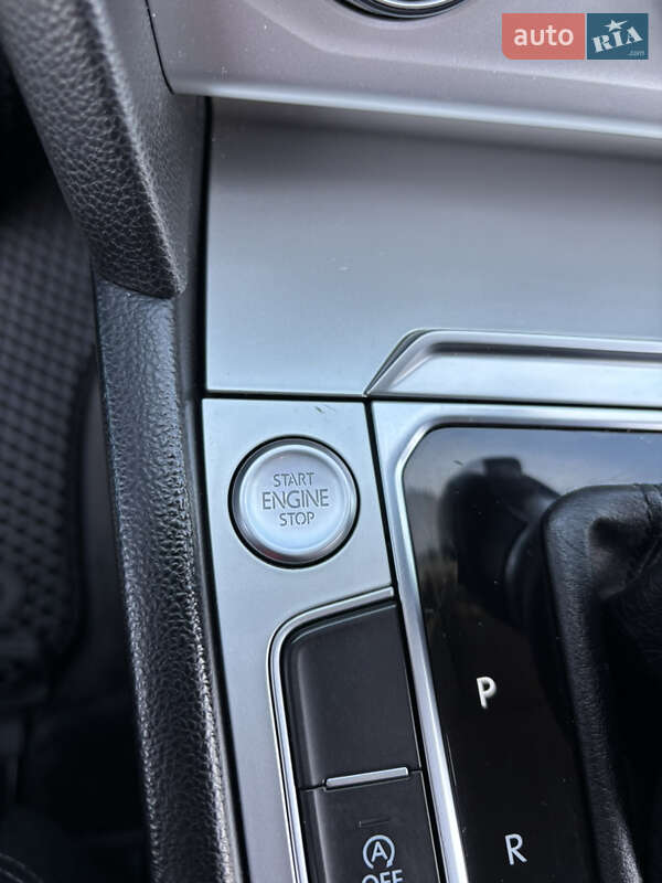 Универсал Volkswagen Passat 2015 в Львове фото 23 Универсал Volkswagen Passat 2015 в Львове