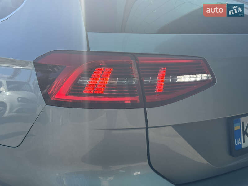 Універсал Volkswagen Passat 2016 в Києві
