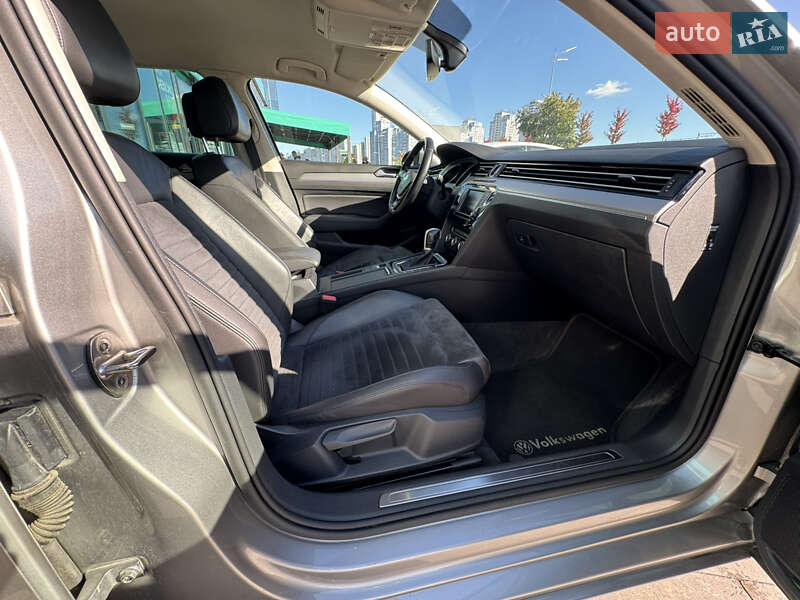 Універсал Volkswagen Passat 2016 в Києві