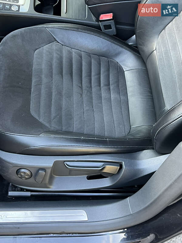 Седан Volkswagen Passat 2012 в Луцке фото 31 Седан Volkswagen Passat 2012 в Луцке