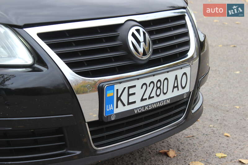 Седан Volkswagen Passat 2009 в Днепре