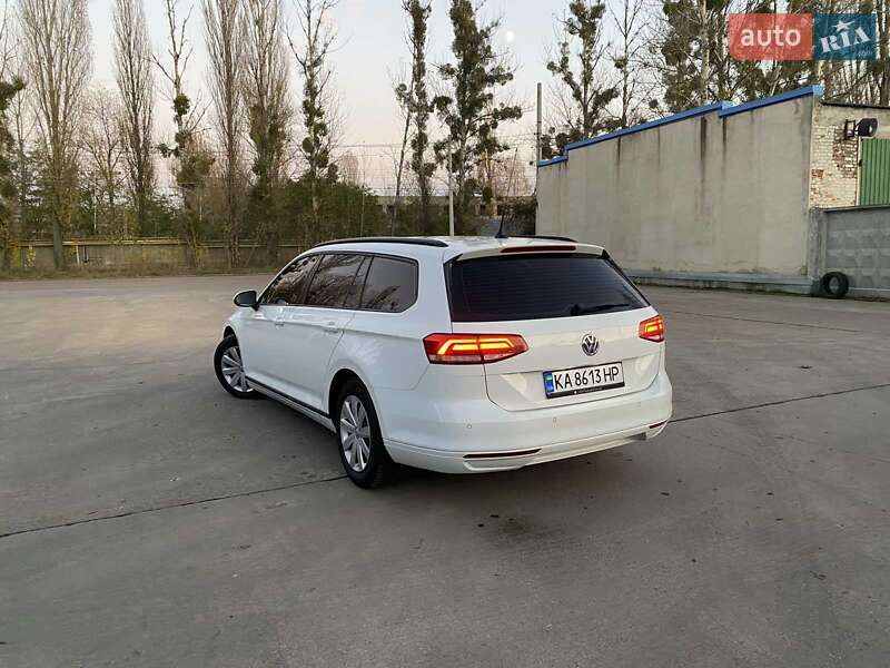 Универсал Volkswagen Passat 2017 в Житомире