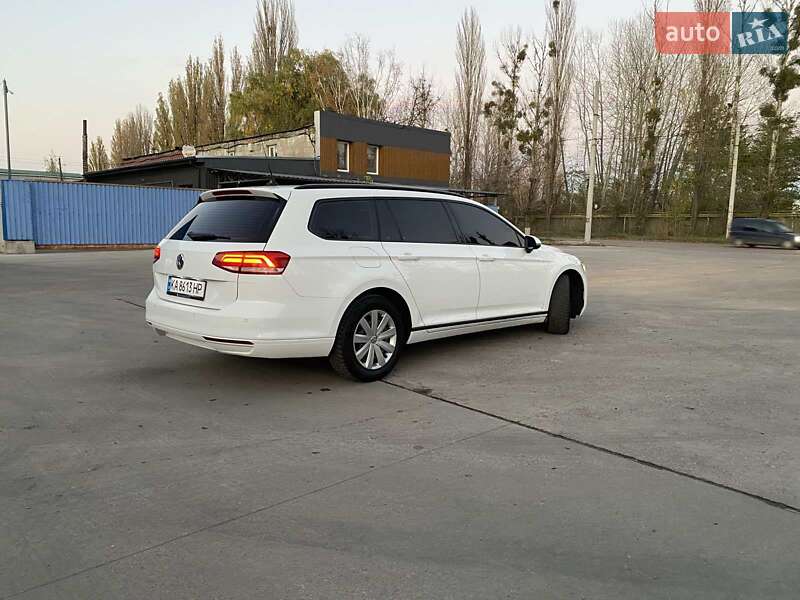 Универсал Volkswagen Passat 2017 в Житомире