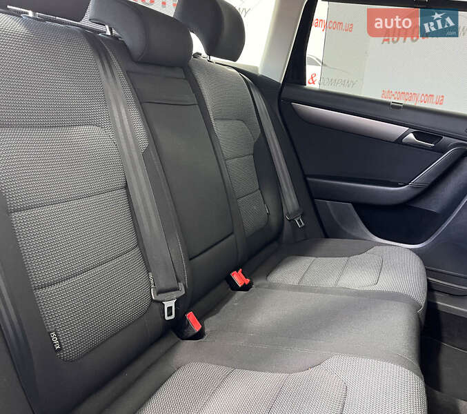 Універсал Volkswagen Passat 2013 в Львові фото 19 Універсал Volkswagen Passat 2013 в Львові