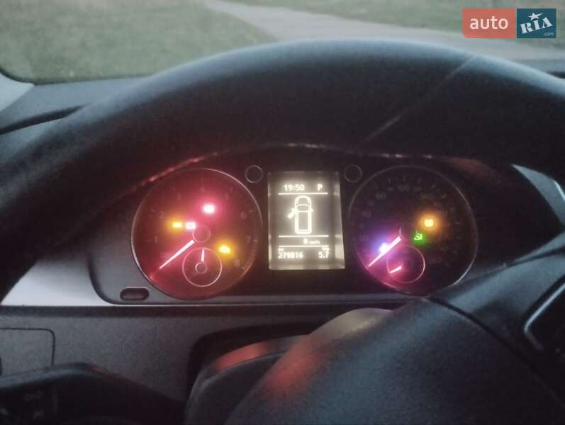 Универсал Volkswagen Passat 2012 в Смеле