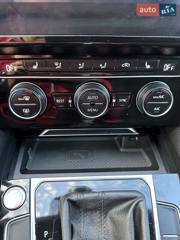 Универсал Volkswagen Passat 2019 в Стрые фото 74 Универсал Volkswagen Passat 2019 в Стрые