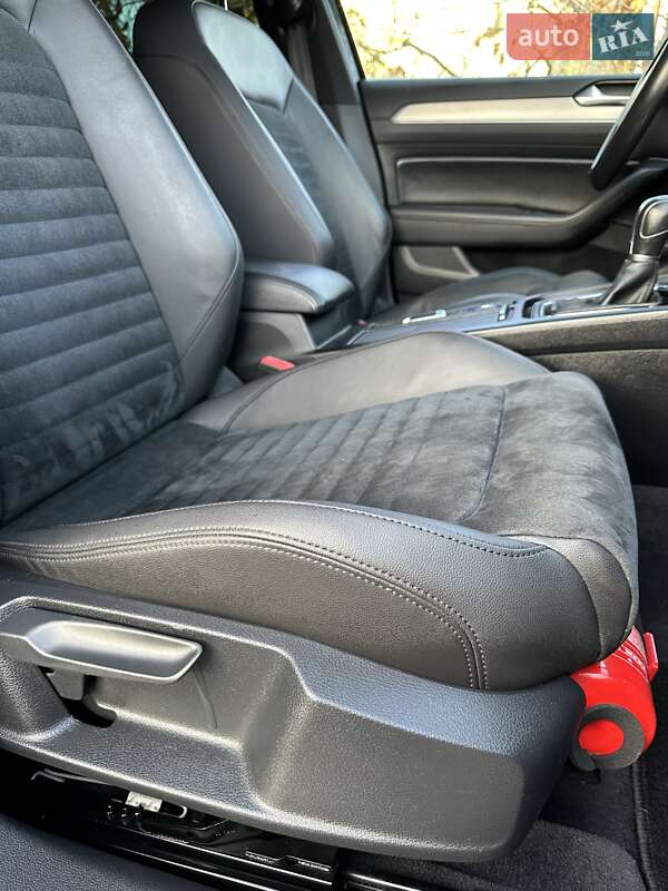 Универсал Volkswagen Passat 2019 в Стрые фото 110 Универсал Volkswagen Passat 2019 в Стрые