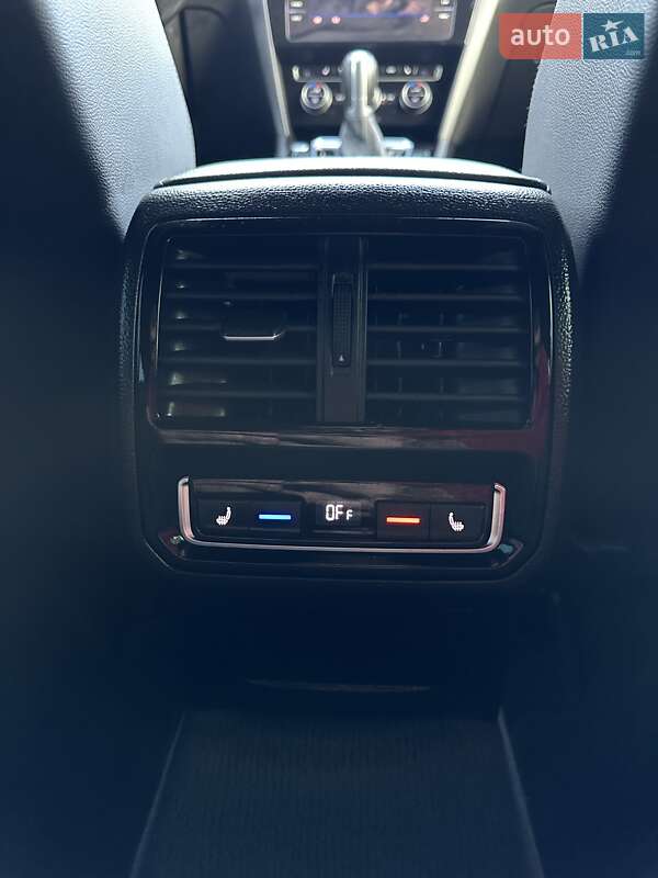 Универсал Volkswagen Passat 2019 в Стрые фото 130 Универсал Volkswagen Passat 2019 в Стрые