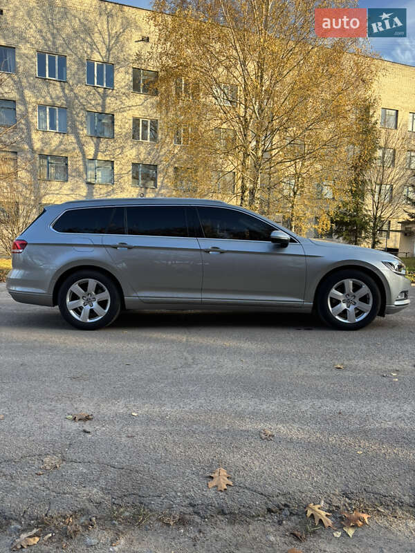 Универсал Volkswagen Passat 2015 в Житомире фото 7 Универсал Volkswagen Passat 2015 в Житомире