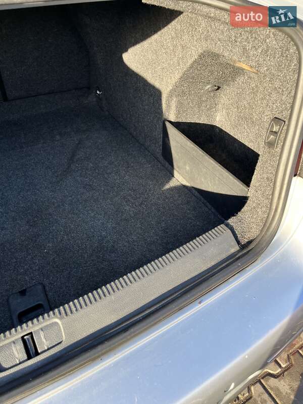 Седан Volkswagen Passat 2008 в Житомире