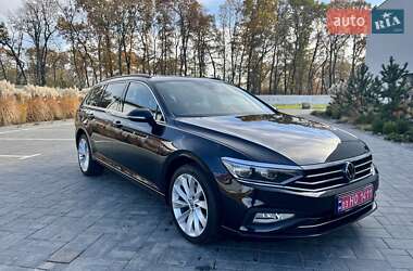 Універсал Volkswagen Passat 2022 в Луцьку