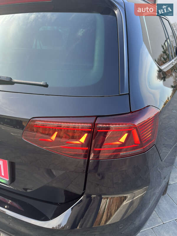 Универсал Volkswagen Passat 2022 в Луцке фото 24 Универсал Volkswagen Passat 2022 в Луцке