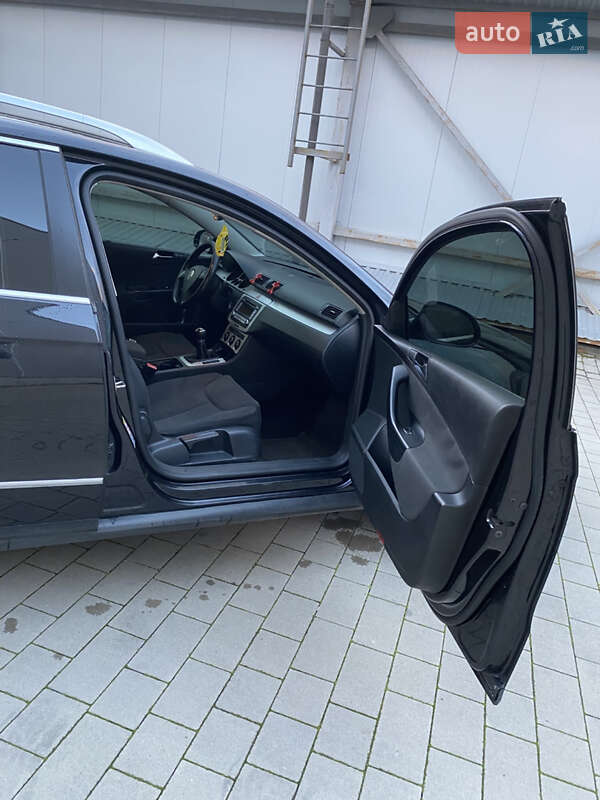 Универсал Volkswagen Passat 2008 в Ивано-Франковске