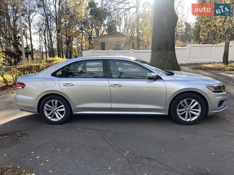 Седан Volkswagen Passat 2020 в Виннице