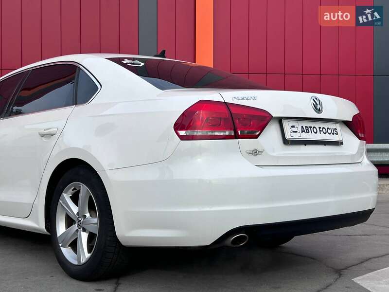 Седан Volkswagen Passat 2013 в Киеве фото 5 Седан Volkswagen Passat 2013 в Киеве