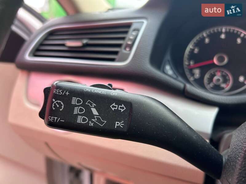 Седан Volkswagen Passat 2013 в Киеве фото 21 Седан Volkswagen Passat 2013 в Киеве