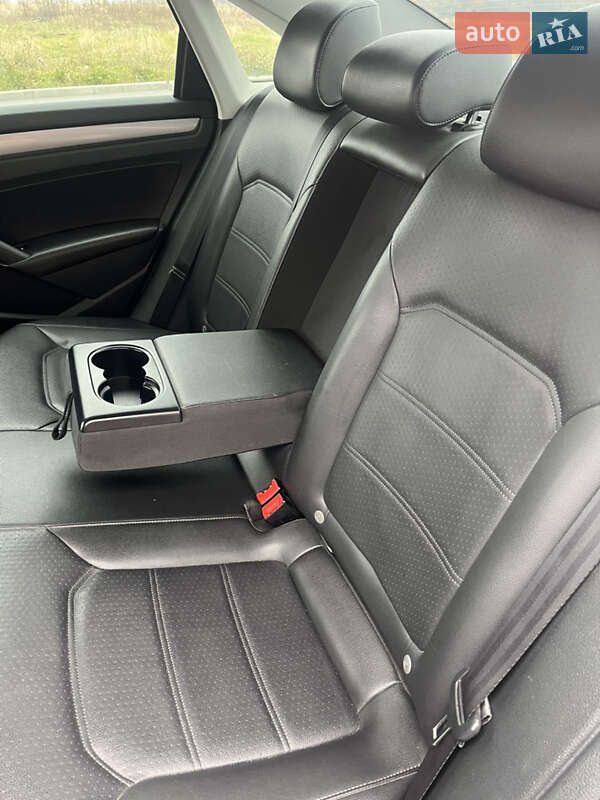 Седан Volkswagen Passat 2013 в Виннице фото 14 Седан Volkswagen Passat 2013 в Виннице