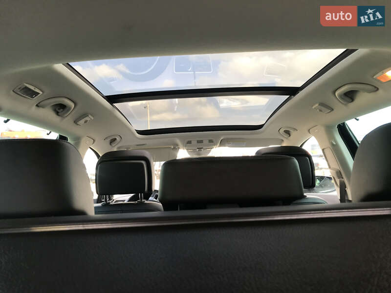 Універсал Volkswagen Passat 2013 в Чернівцях