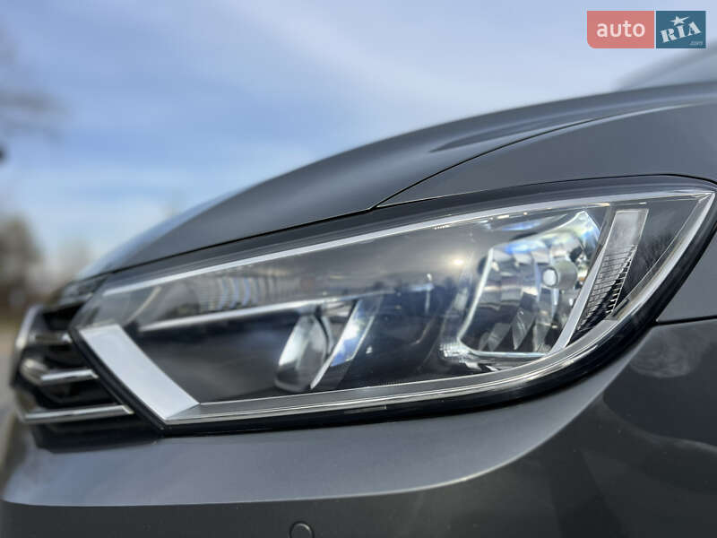 Універсал Volkswagen Passat 2016 в Києві