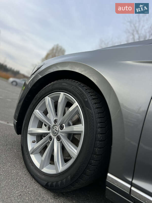 Універсал Volkswagen Passat 2016 в Києві