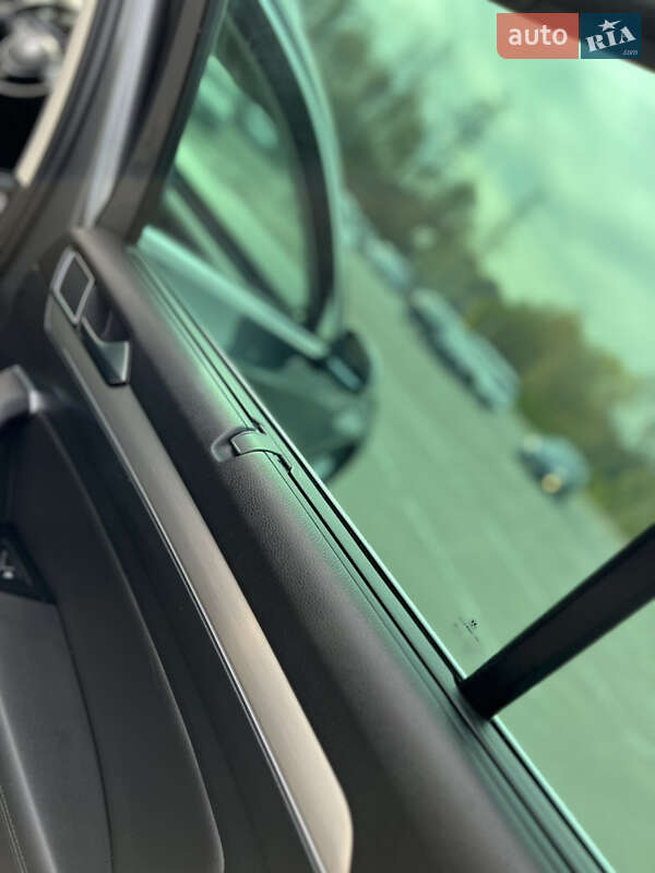 Універсал Volkswagen Passat 2016 в Києві