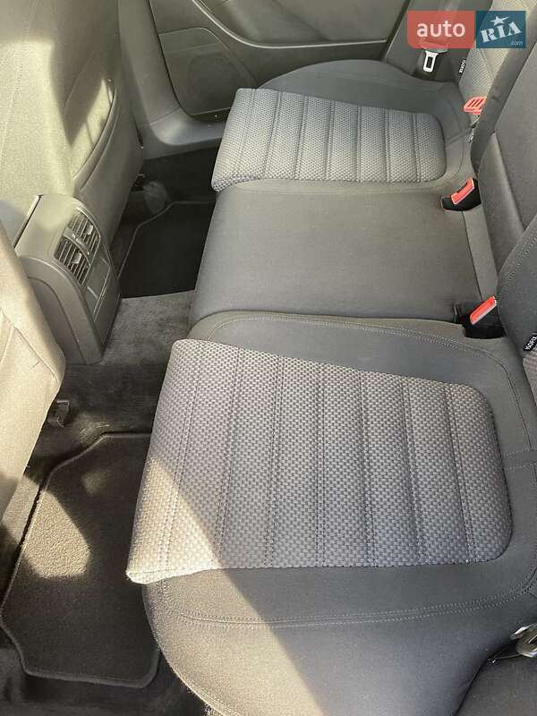 Універсал Volkswagen Passat 2006 в Чернівцях фото 19 Універсал Volkswagen Passat 2006 в Чернівцях