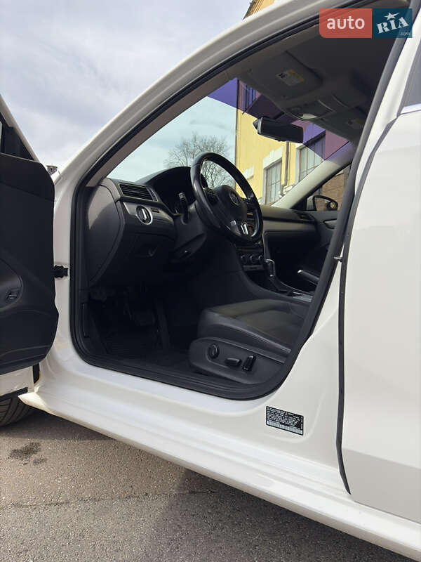 Седан Volkswagen Passat 2012 в Киеве фото 18 Седан Volkswagen Passat 2012 в Киеве