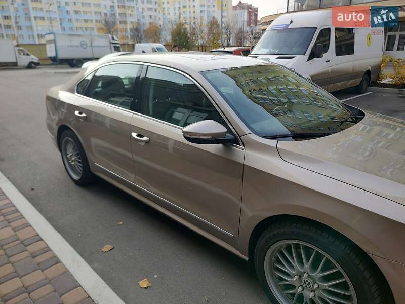 Седан Volkswagen Passat 2016 в Киеве