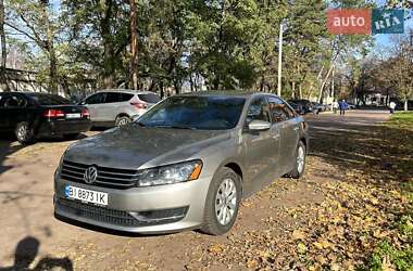 Седан Volkswagen Passat 2012 в Кременчуці
