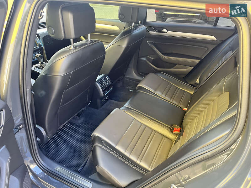 Универсал Volkswagen Passat 2015 в Черновцах фото 12 Универсал Volkswagen Passat 2015 в Черновцах