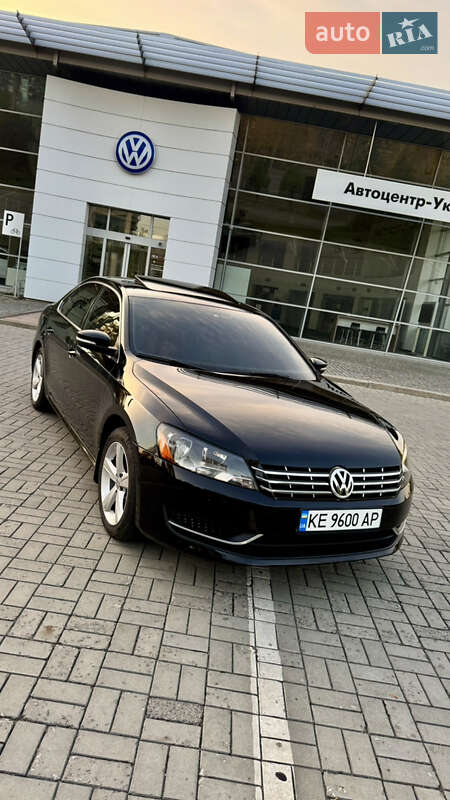 Седан Volkswagen Passat 2012 в Дніпрі