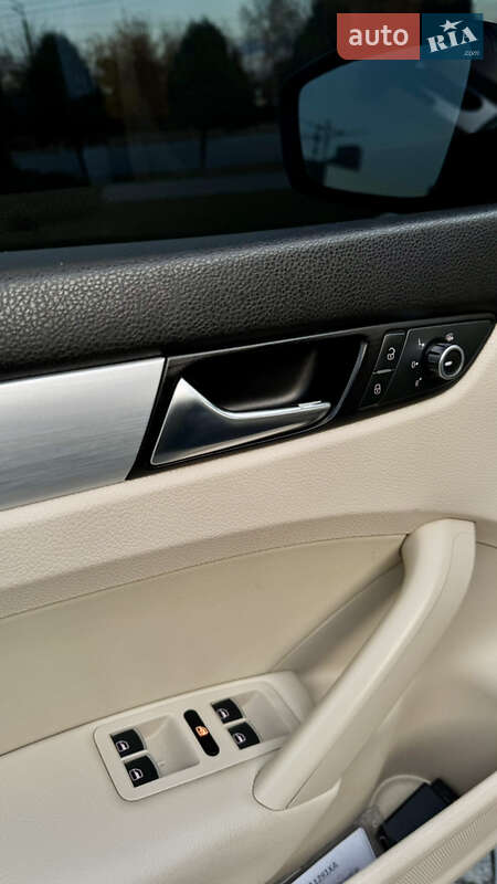 Седан Volkswagen Passat 2012 в Дніпрі