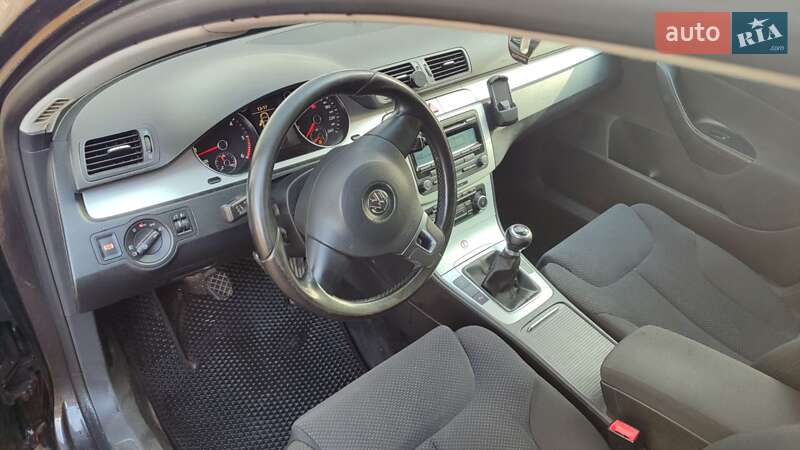 Универсал Volkswagen Passat 2010 в Кагарлыке