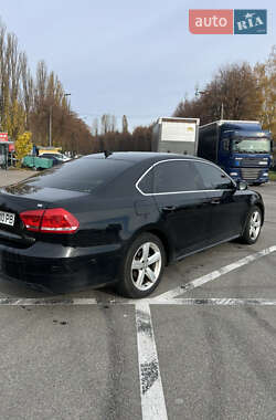 Седан Volkswagen Passat 2012 в Киеве