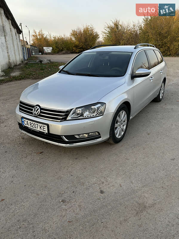 Volkswagen Passat 2011 Volkswagen Passat 2011