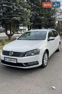 Универсал Volkswagen Passat 2012 в Луцке