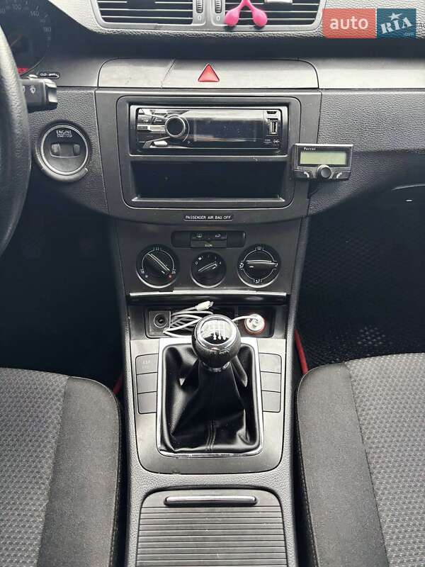Седан Volkswagen Passat 2005 в Харькове фото 15 Седан Volkswagen Passat 2005 в Харькове