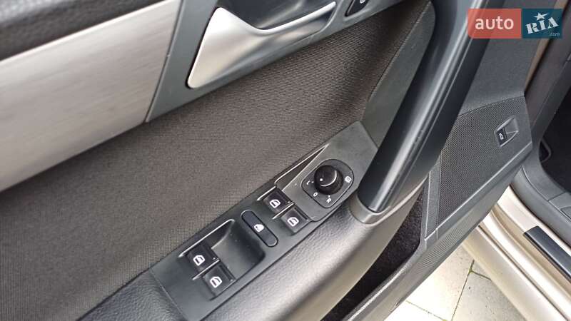Седан Volkswagen Passat 2011 в Дрогобыче фото 17 Седан Volkswagen Passat 2011 в Дрогобыче